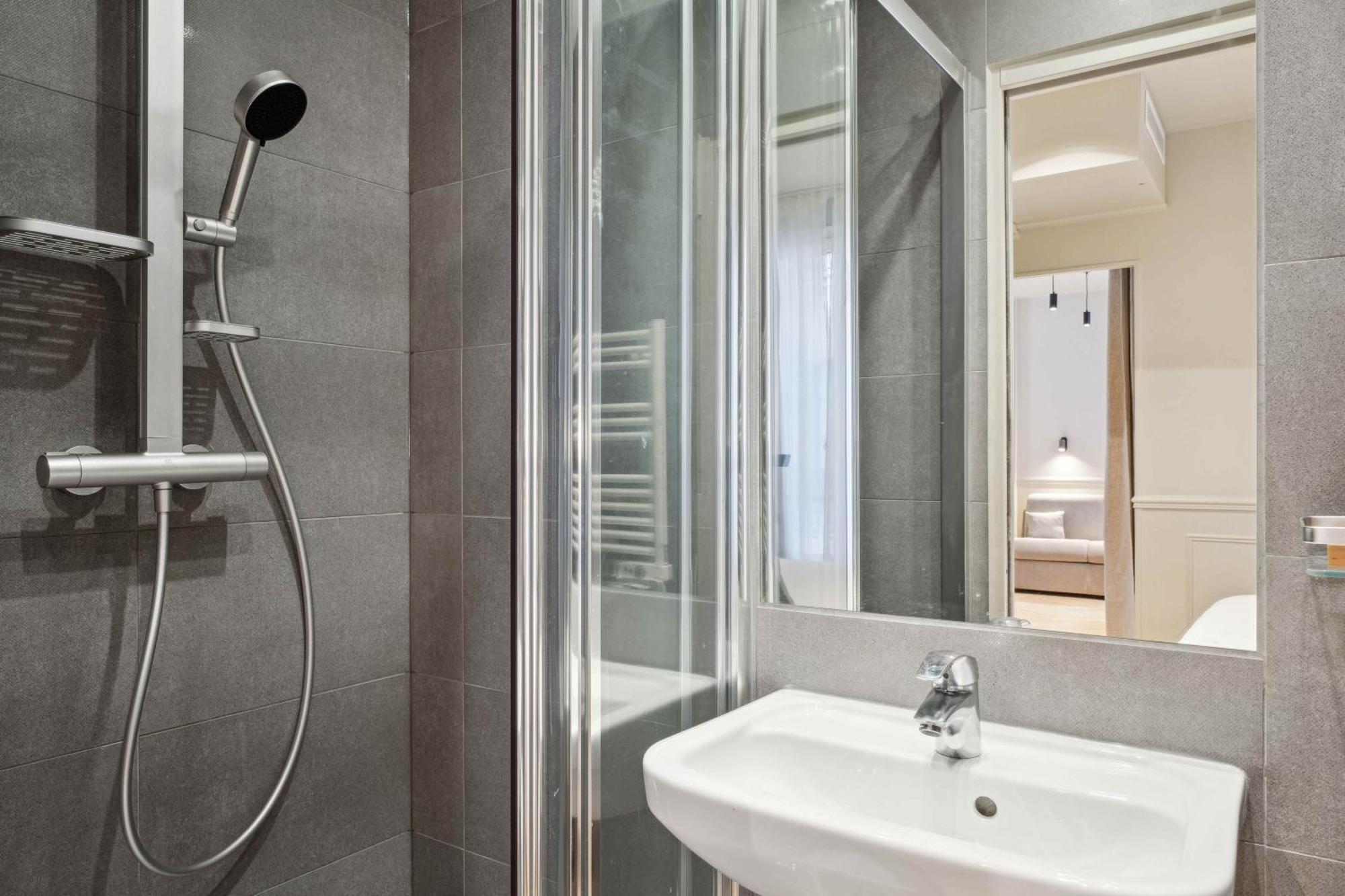 Hotel Clemence باريس المظهر الخارجي الصورة